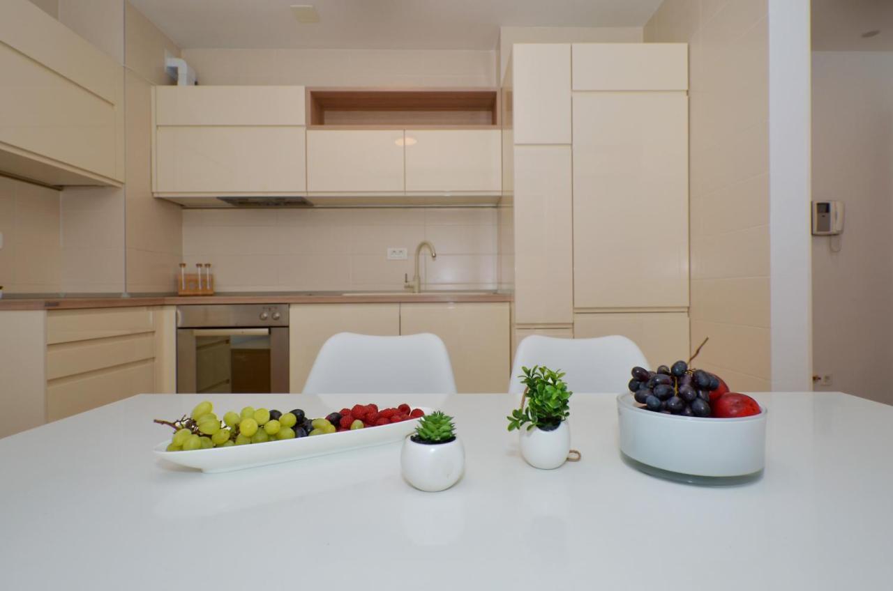 Apartment Luka Спліт Екстер'єр фото