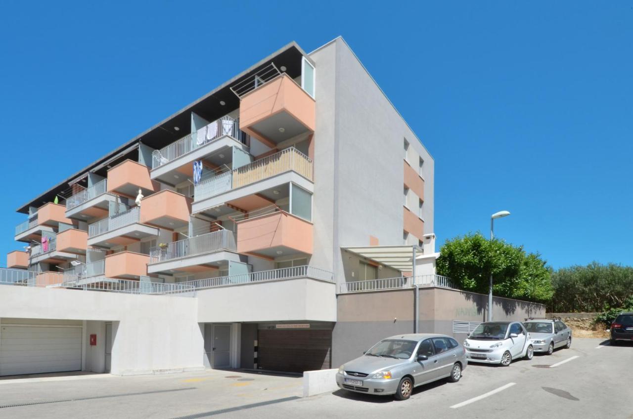 Apartment Luka Спліт Екстер'єр фото