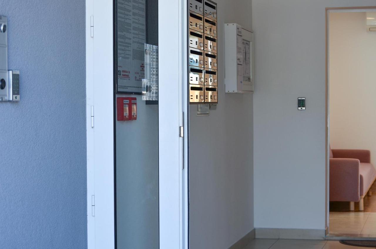 Apartment Luka Спліт Екстер'єр фото