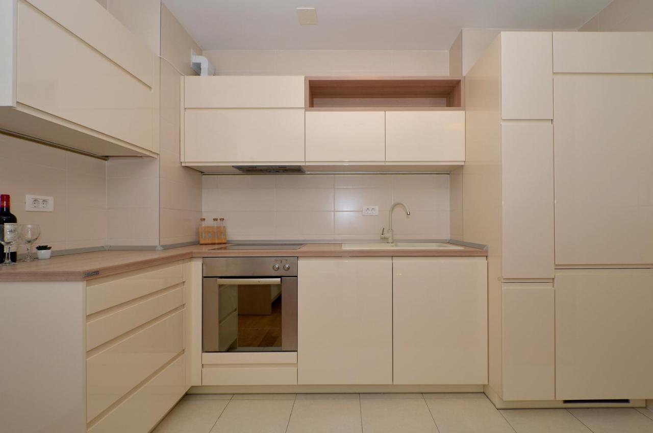 Apartment Luka Спліт Екстер'єр фото