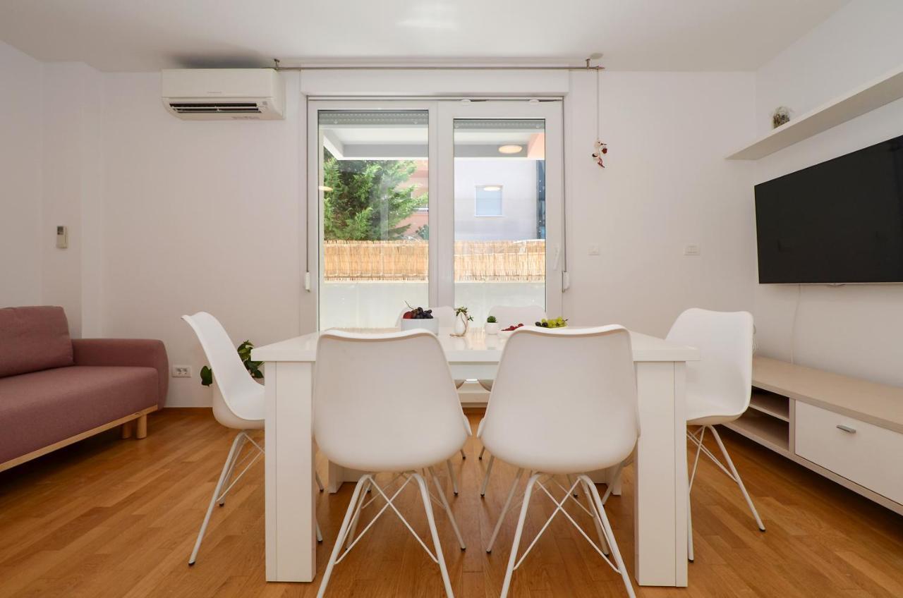 Apartment Luka Спліт Екстер'єр фото