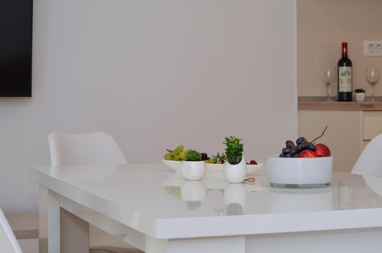 Apartment Luka Спліт Екстер'єр фото